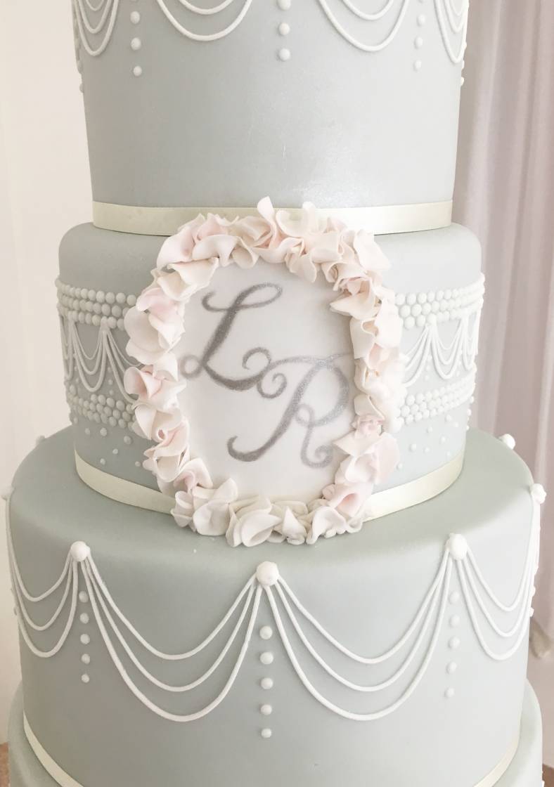 Wedding Cakes At Braxted Park Essex Hall Of Cakes