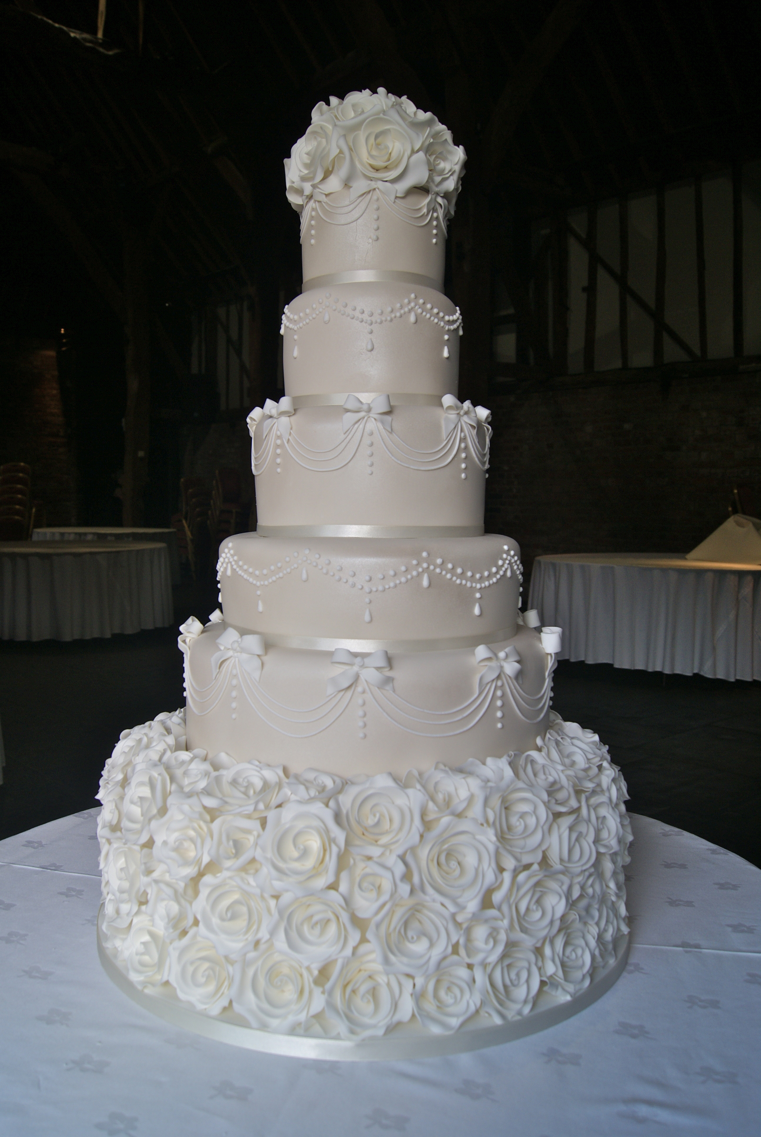 Wedding Cake at Cooling Castle Barn