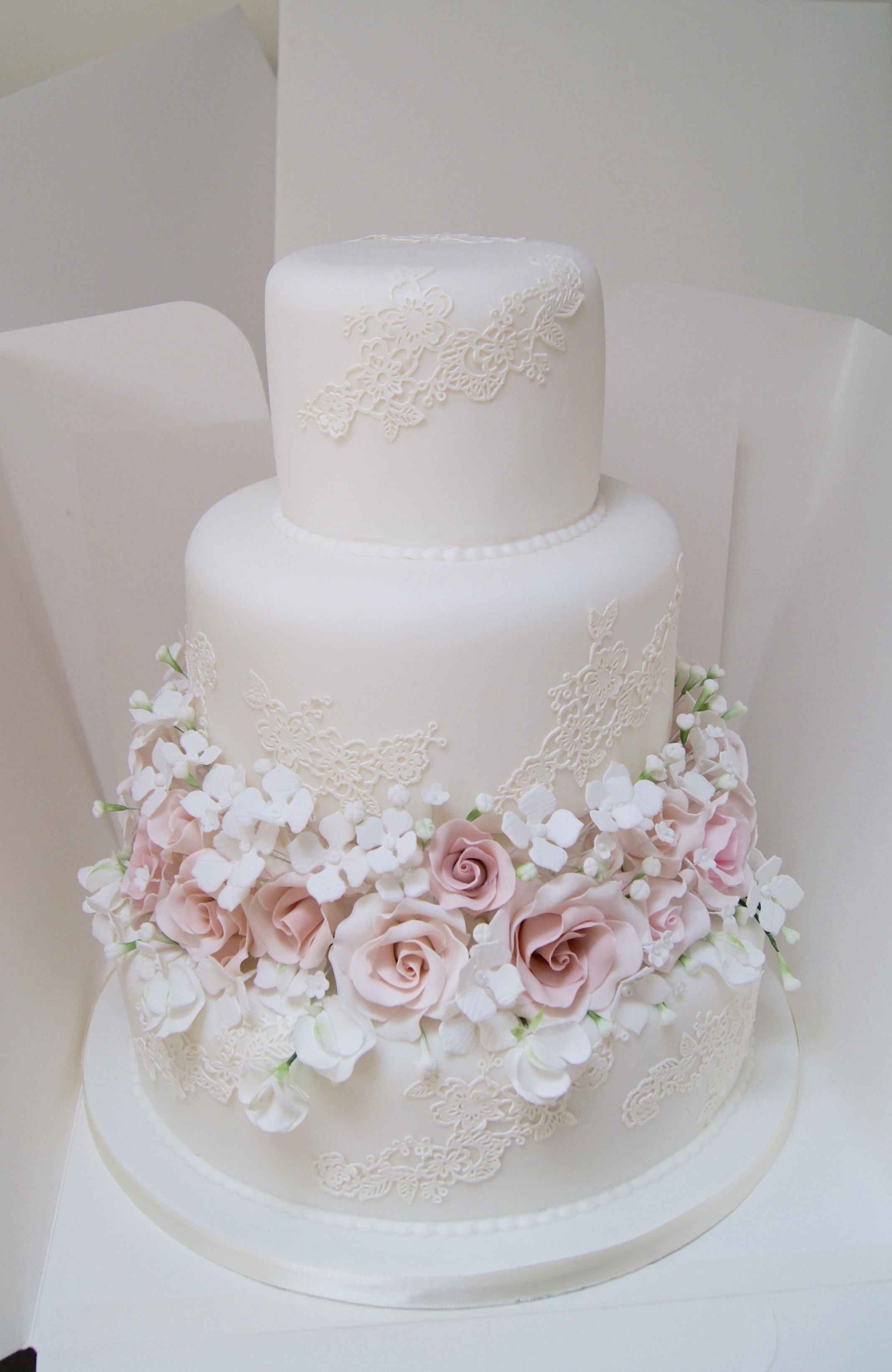 Lael Cakes - Wedding Cake - Brooklyn, NY - WeddingWire