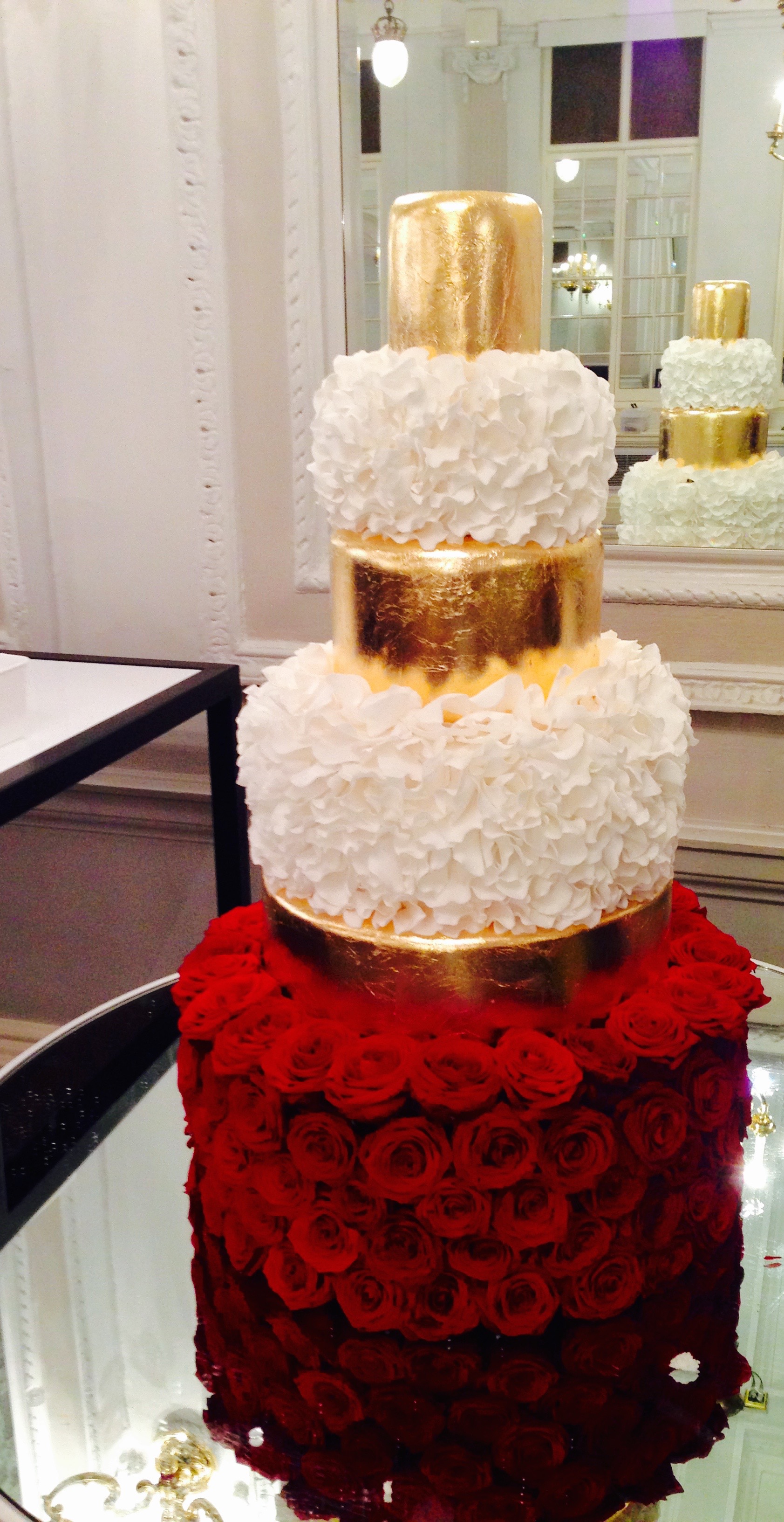 Gold Wedding Cakes!