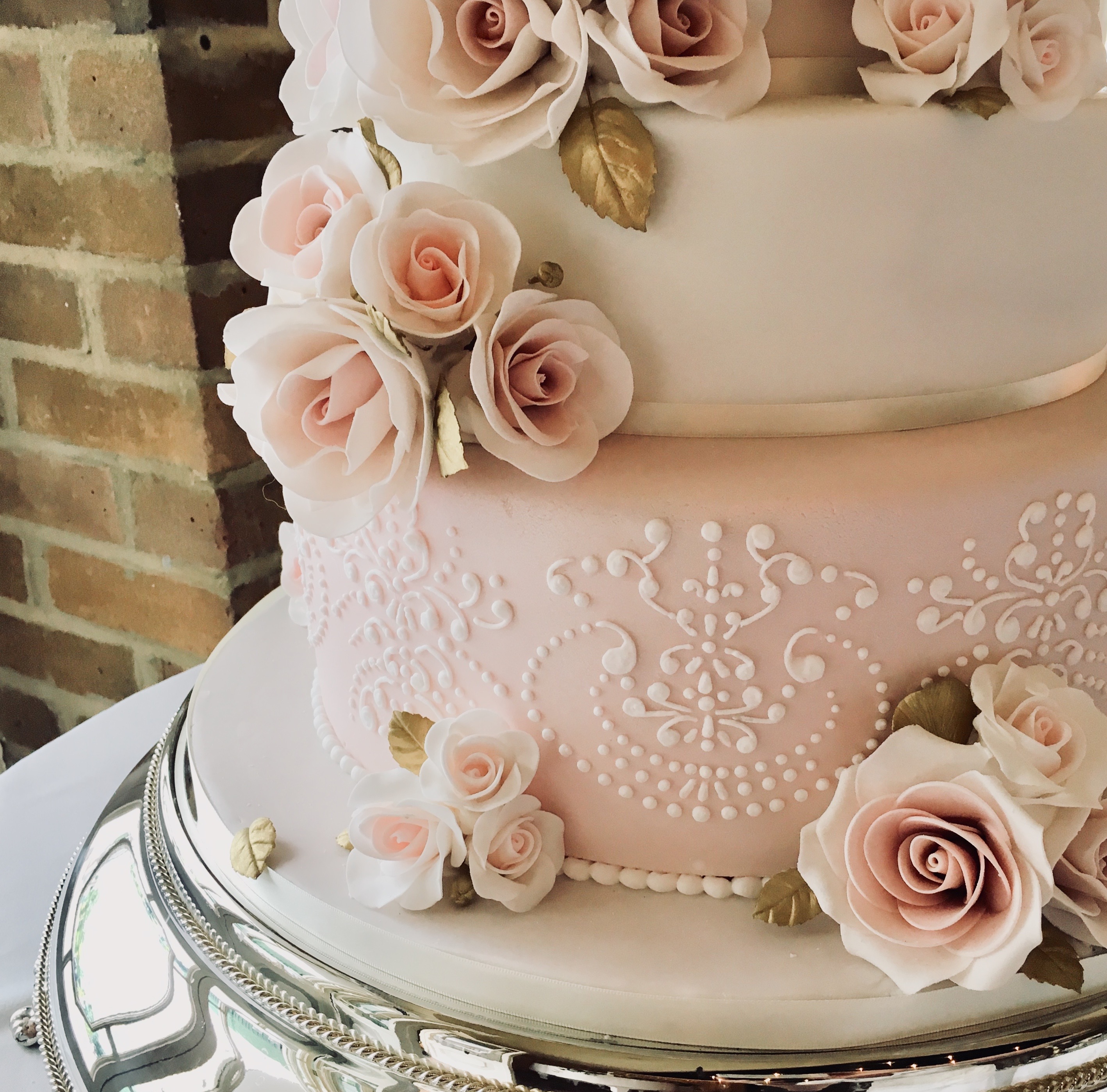 Essex Wedding Cakes – Friern Manor
